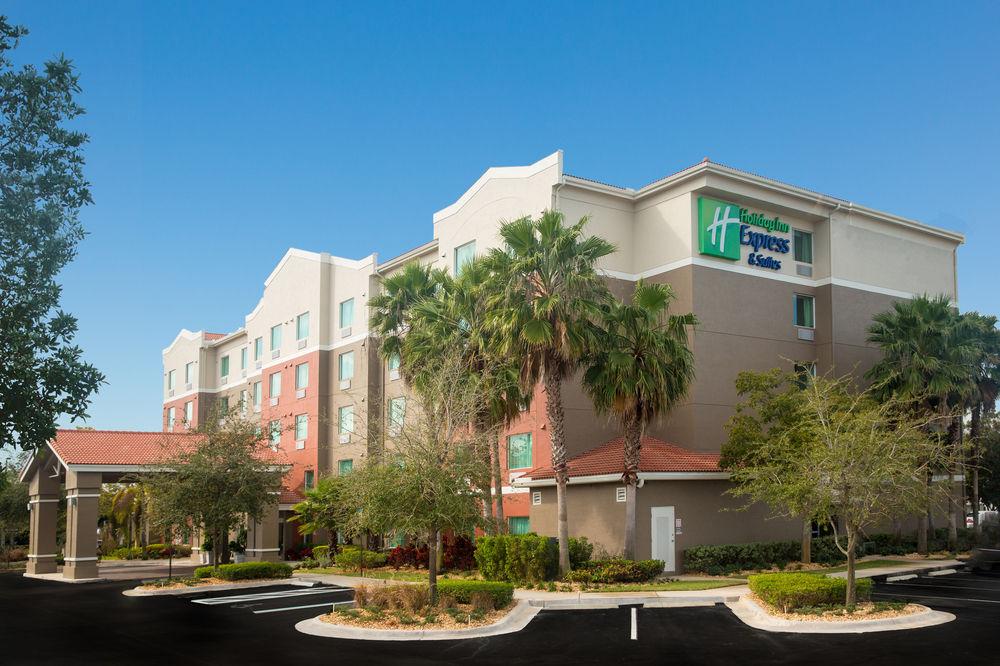 Holiday Inn Express & Suites Pembroke Pines-Sheridan St By Ihg Екстериор снимка